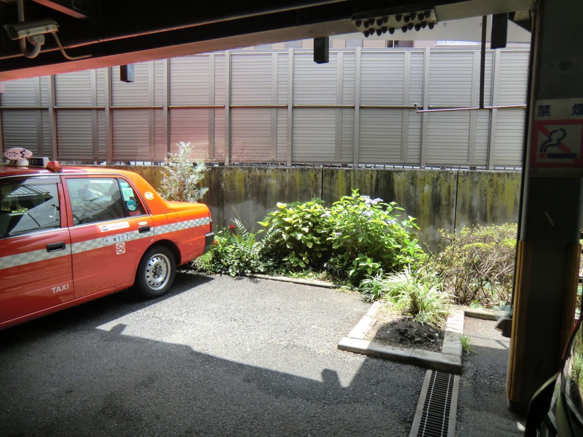 車庫の片隅で